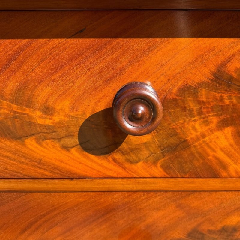 Antique Scottish Victorian Flame Mahogany Chest of Drawers with Wooden Handles - Image 12